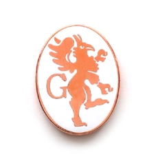 PINS FACTORY（ピンズファクトリー）ピンズ実例紹介株式会社マツダアクセサリーサービス　様　「GRIFFIN'S」ロゴプレート及び「GRIFFIN'S」ピンバッチ