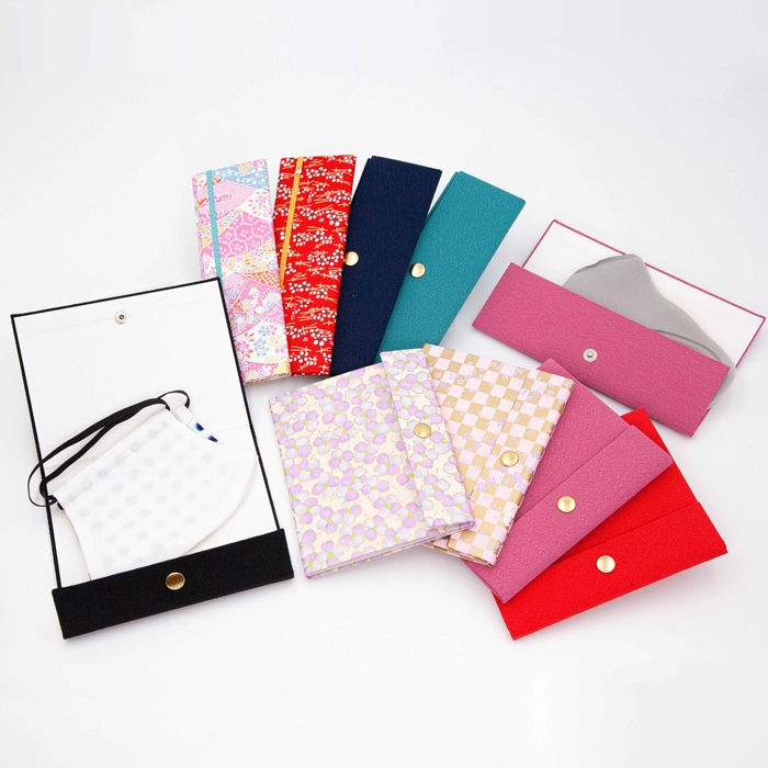 奨励賞/手染め友禅和紙マスクケーススリム・レギュラー 、鬼ちりめんマスクケーススリム・レギュラー