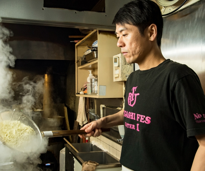 店主 橋本 進一郎氏
