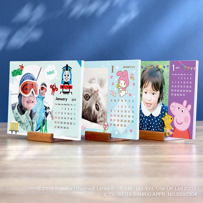 大反響の高品質・低価格カレンダーに人気キャラクターが参戦 <スマホで簡単>写真12枚で作る「TOLOT卓上カレンダー2019」