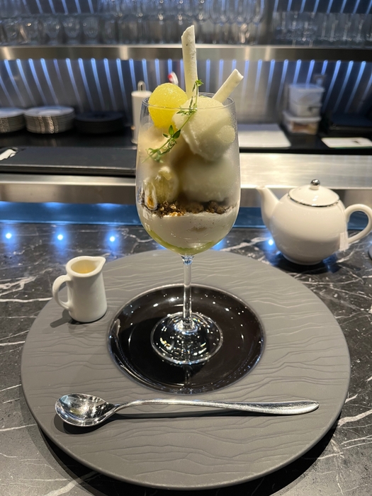 2024年の販売の様子 Toshi Yoroizuka TOKYO