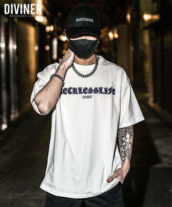 【Black Letter】TEE(オフホワイト)