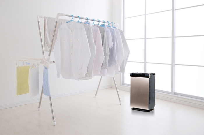 「冷風」「送風」「ドライ」の3つの機能で、一年中活躍