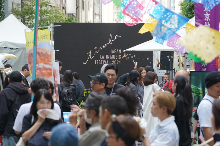 1F無料エリアPlaza全景2