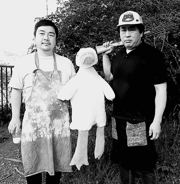 きよがっぱおじさん氏（右）と制作協力者の鵜中JIN氏（左）