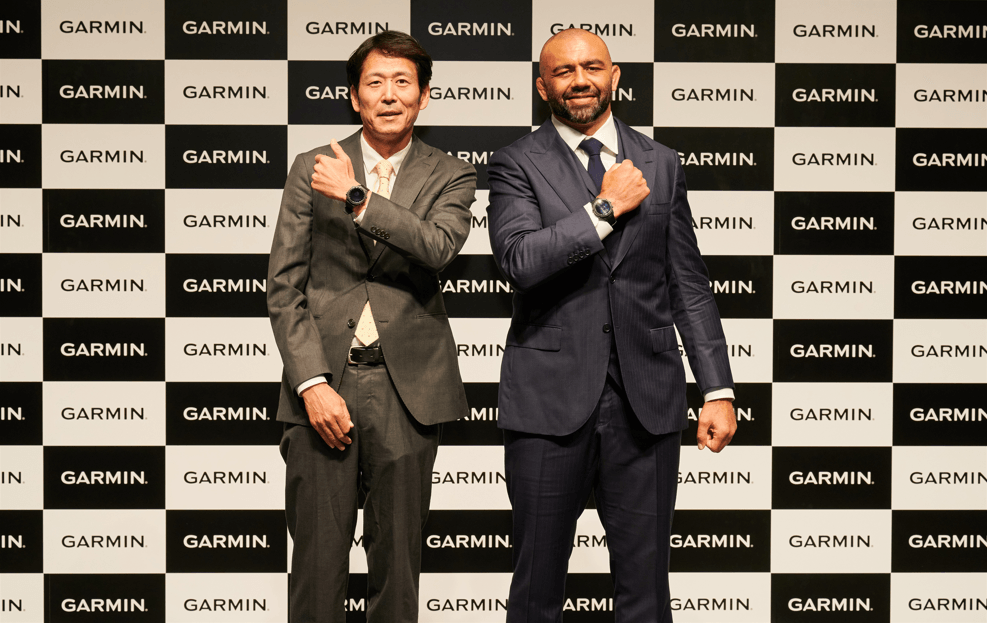 Garmin 岩田元樹、右:リーチ マイケル選手