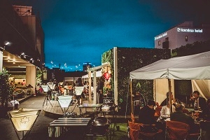 手ぶらでBBQ!北側会場“ザ・キャンプ”