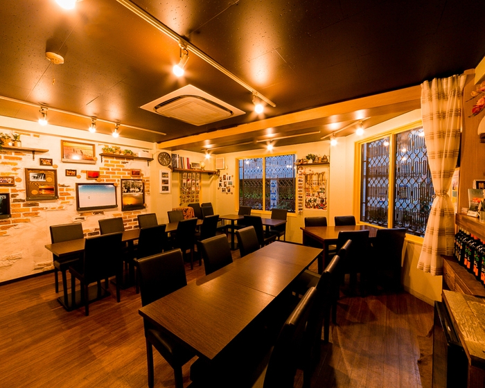 予約制なので、お席はゆとりのあるように!