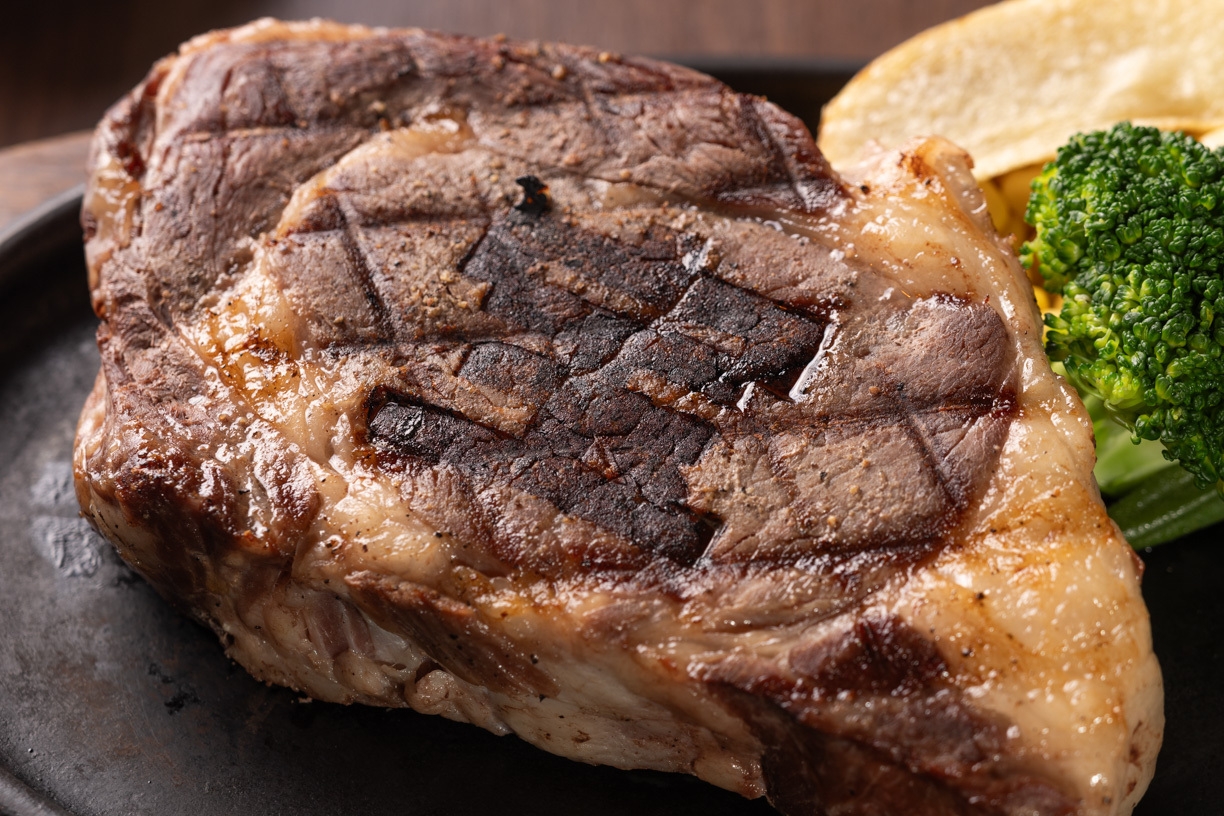 ジャンボ宝ステーキ 宝 ヨリ