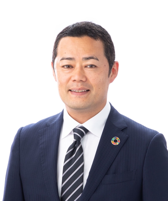 新田 英明