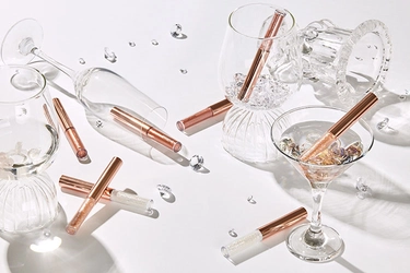 DHOLICオリジナルコスメ「VAVI MELLO」から 視線を奪うグリッターアイシャドウ『トゥインクルグリッター』 全4種類が4月28日より新発売！