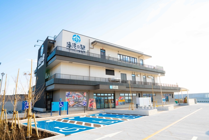 漁港の駅 TOTOCO小田原　外観