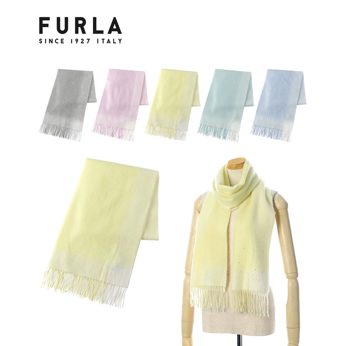 FURLA(フルラ)淡い色に加えて、ラインストーン付き