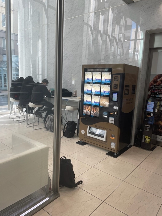 <アイスクリーム自動販売機 設置イメージ>