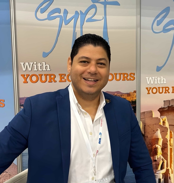 エジプト現地旅行会社 Adelさん