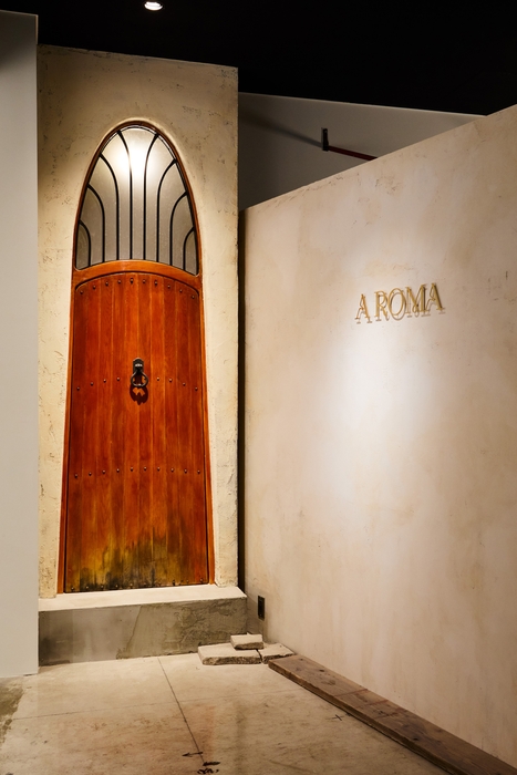A ROMA 店内写真1