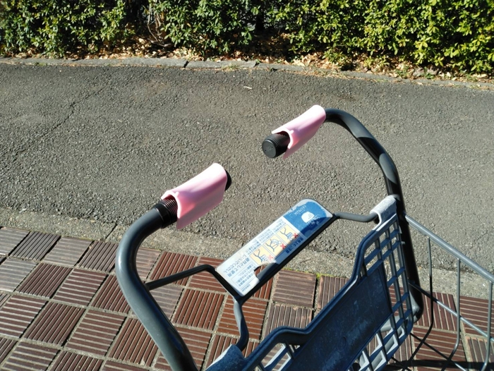 ※ショッピングカートに使用する場合2個必要です。