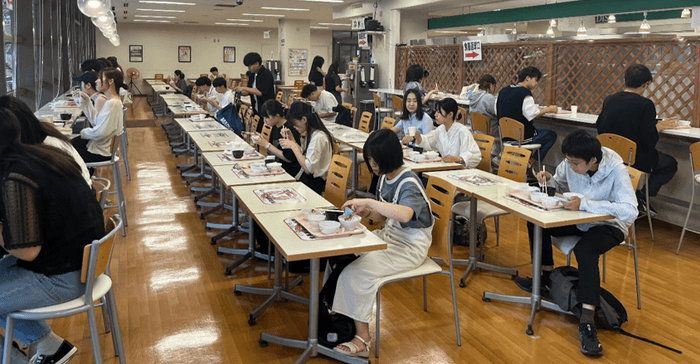 令和5年(2023年)の100円朝食実施の様子