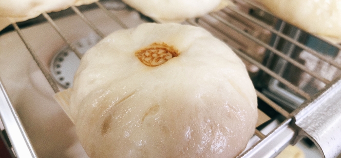 季節商品 旨辛豚まん