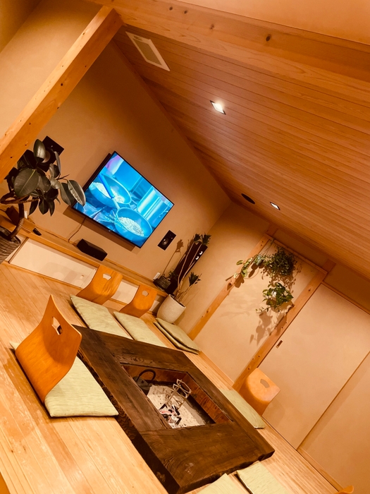 bistro yummy 内観　囲炉裏(2)