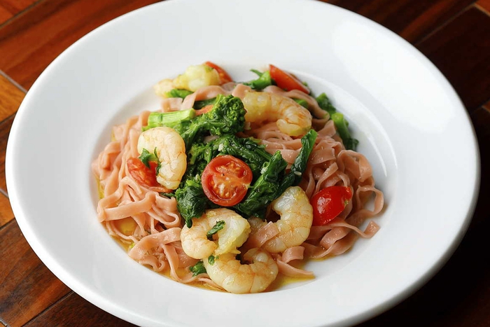 桜香る手打ちパスタ 小海老と菜の花のオイルソース/ローマ三丁目