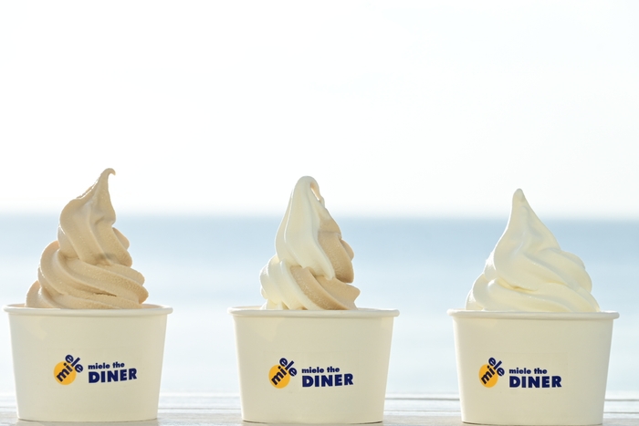 ▲淡路島牛乳ソフト、淡路島コーヒー牛乳ソフト