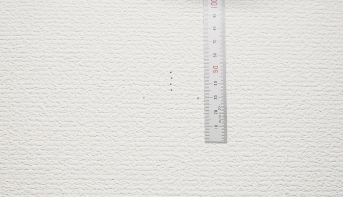 目立たないピン跡