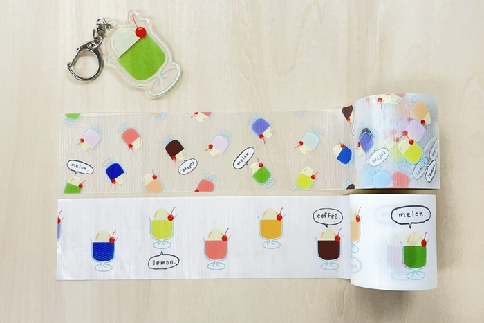 クリークソーダキーホルダー、まぜこぜクリームソーダ、白いクリームソーダの３商品