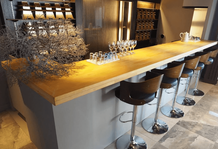 フロント&BAR