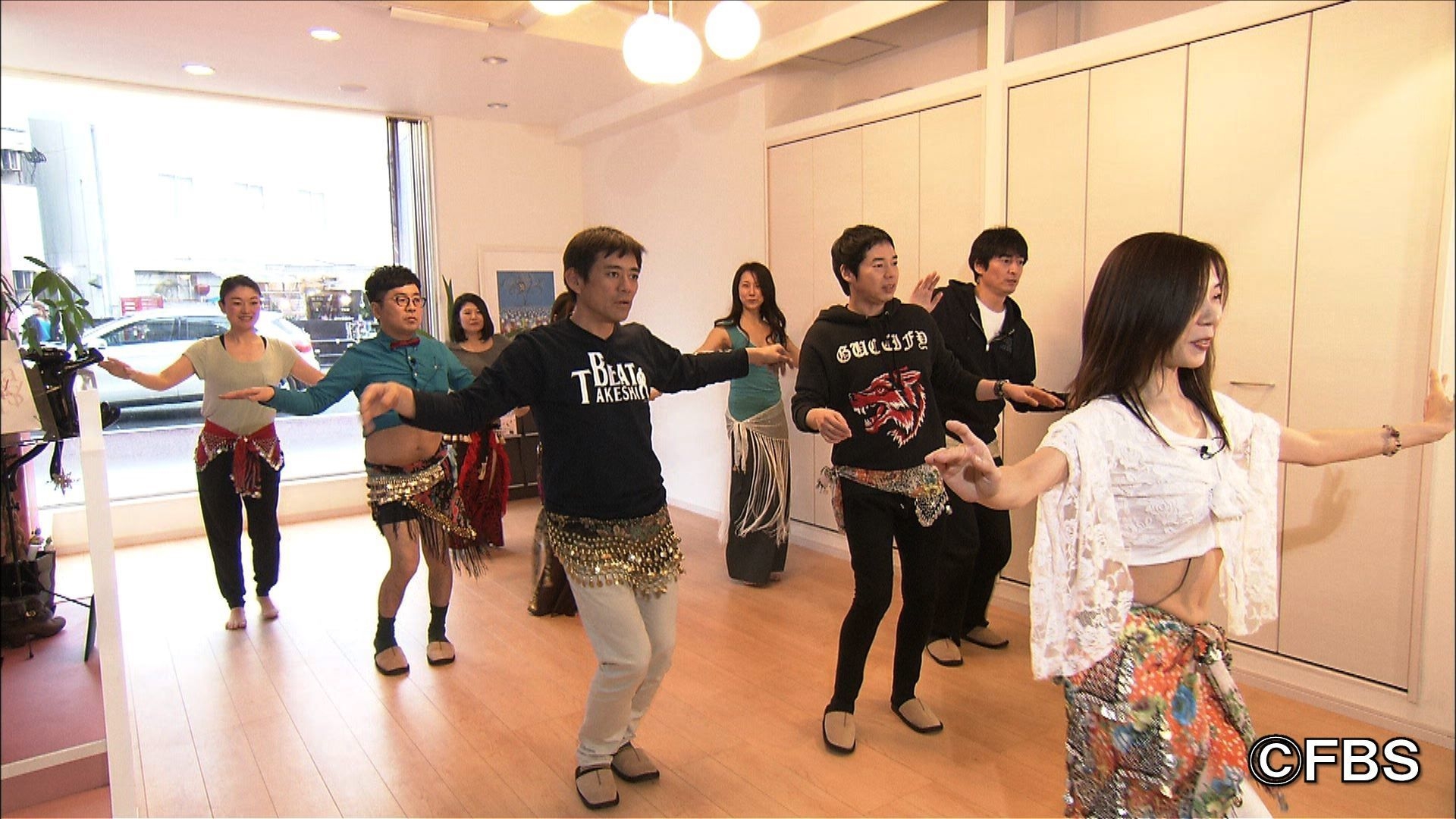 セクシーダンスに挑戦!(2)