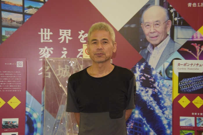 久し振りに附属図書館に立ち寄った中村さん(天白キャンパス)