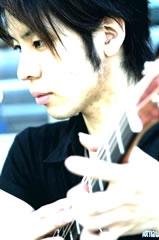 ギタリスト谷本光