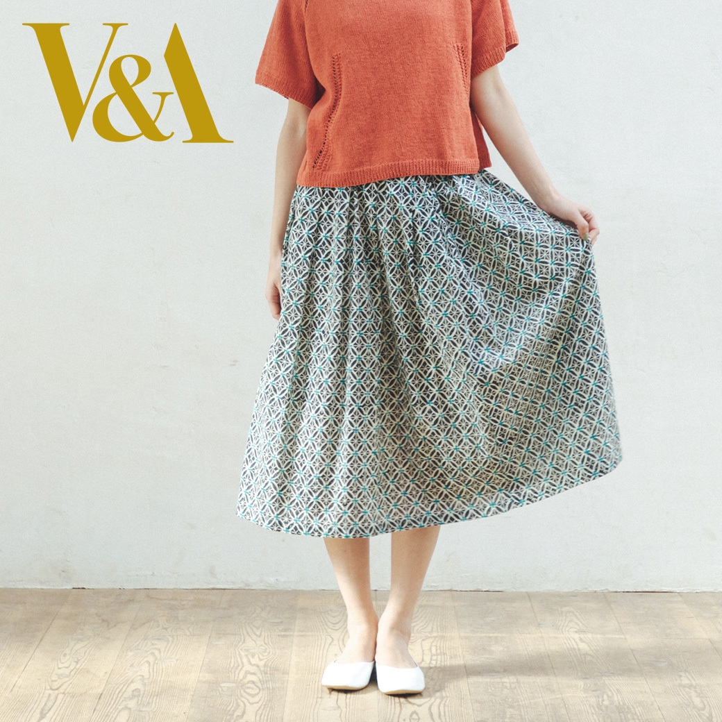 コットンサテンタックスカート フローラルタイル柄2