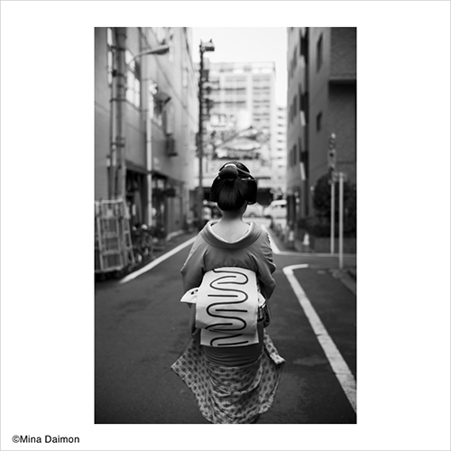 大門美奈「新ばし」:shimbashi 01 A4サイズ88,000 円 (税込)/小全紙サイズ165,000 円 (税込)