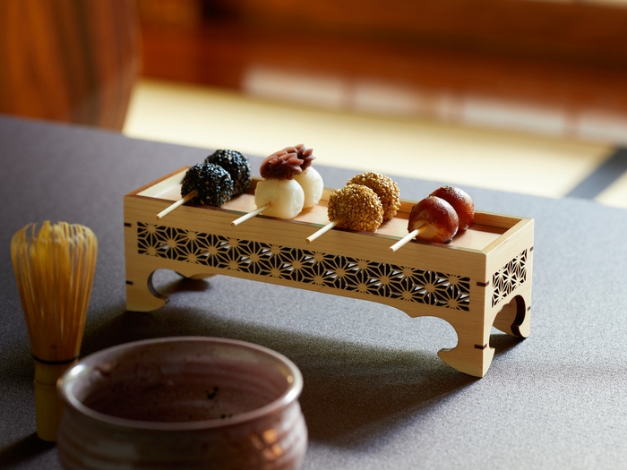 商品1 細密高台盛器