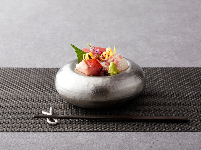 商品4 ステンレス槌目ロックベース