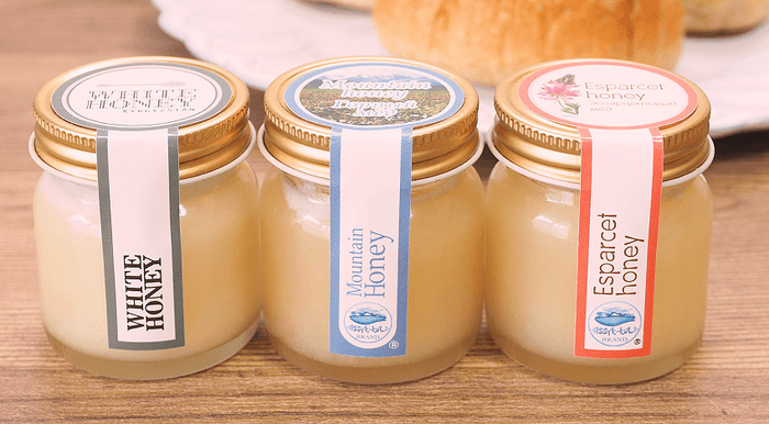 キルギスの白いはちみつ三姉妹