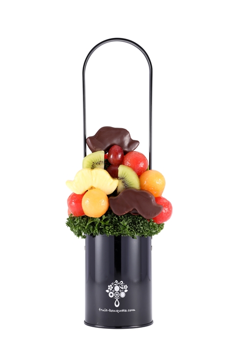 ポップなヒゲのモチーフがSNSで話題