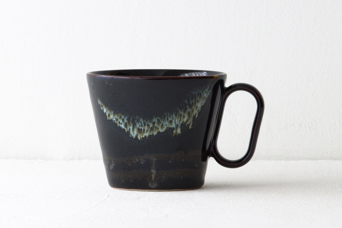生涯を添い遂げるマグ 小峰焼 八衛門窯 ブラック