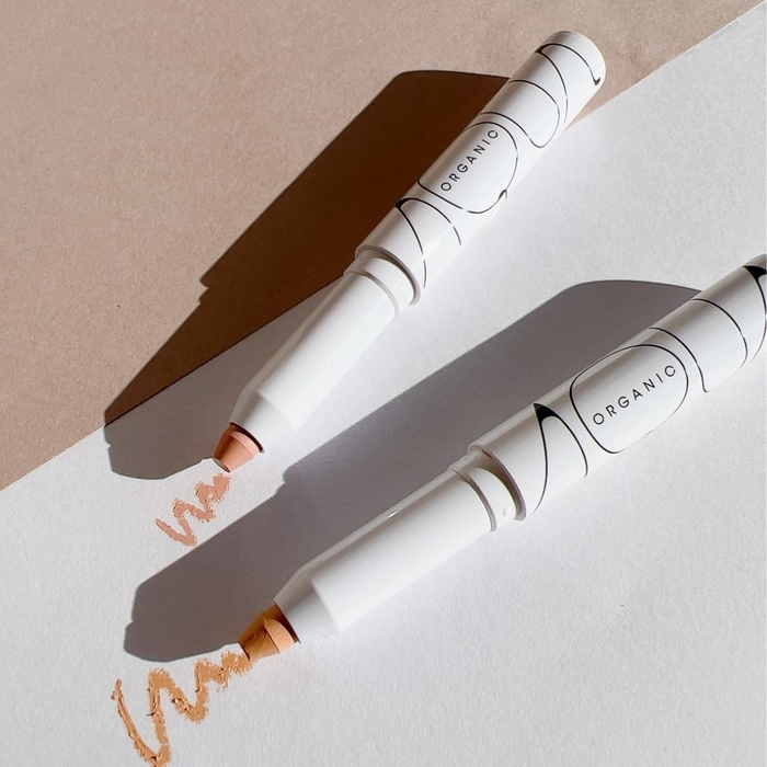 オーガニックスティックコンシーラー 2,530円(税込)