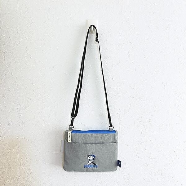 スヌーピーのショルダーバッグ