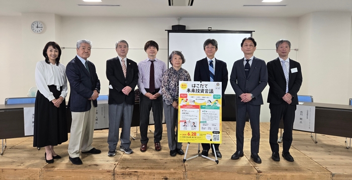 左から(敬称略):小澤・正木・櫻井・千葉・田柳・市川・米田・成田