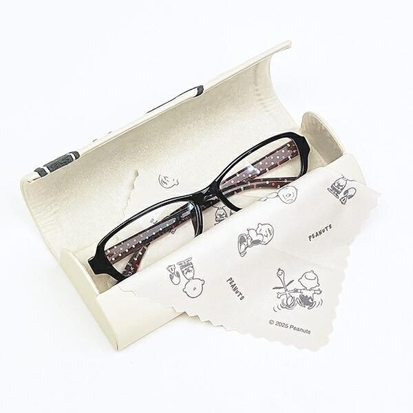 スヌーピーのメガネケース