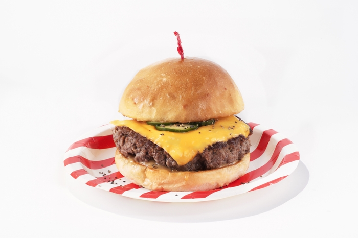 200%チーズバーガー 800円(税込)