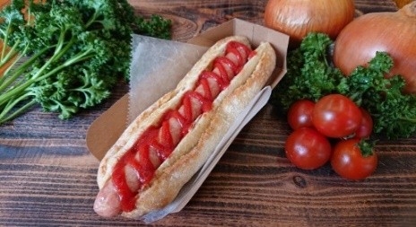 ③軽食が楽しめる “千本松オープンカフェ”新設、地域生産者と連携したマルシェ&イベント開催