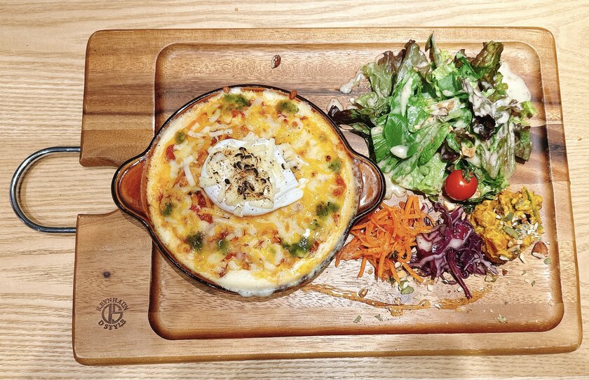 きのこのボロネーゼとベシャメルソースのドリアプレート