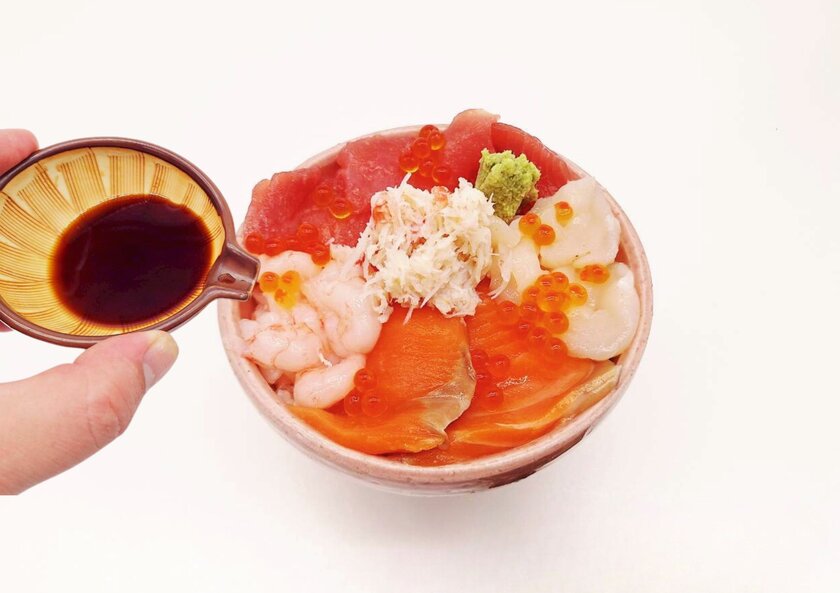 最優秀賞かにつゆの6種丼 ~蟹醤油で堪能~