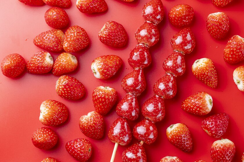 ロングいちごあめ