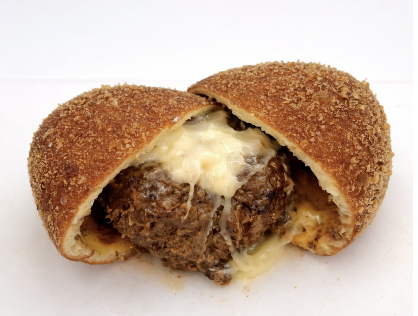 まるごとハンバーグのチーズカレーパン