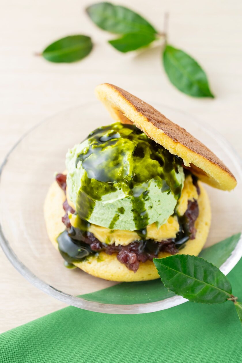 冷やしばたーあんどら焼き【葛練り抹茶】 1個580円